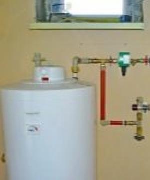 Горячая закрытая и открытая система водоснабжения дома — схемы и расчет потребления воды