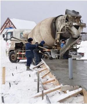 Как правильно залить фундамент зимой: правила безопасности при бетонировании в холодное время Как залить столбчатый фундамент зимой